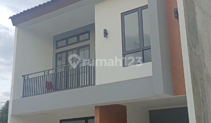 Rumah Baru Modern Minimals 2lt Di Pondok Gede,bekasi Bebas Banjir Rumah Baru Modern Minimals 2lt Di Pondok Gede,bekasi Bebas Banjir
