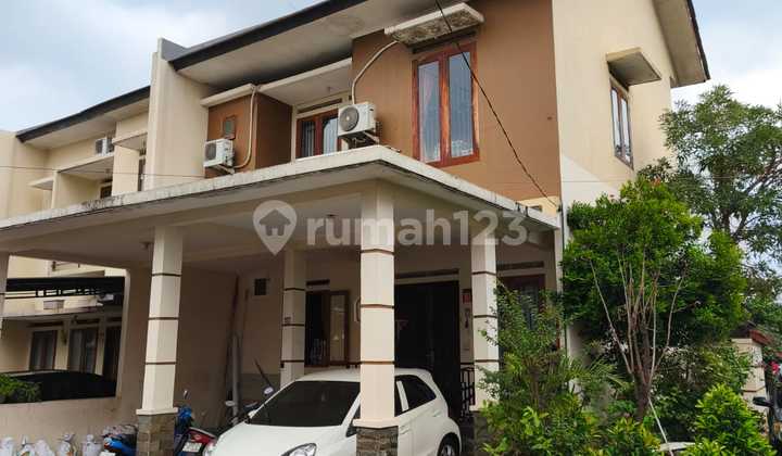 For Rent 2-story House in a Cluster in Jatimakmur, Flood-Free For Rent 2-story House in a Cluster in Jatimakmur, Flood-Free