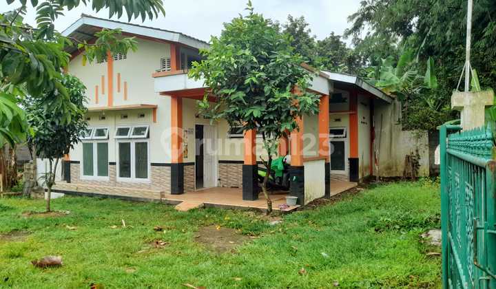 Rumah Minimalis Dgn Tanah Luas dan Asri di Sukahati Cibinong,Bgr 2