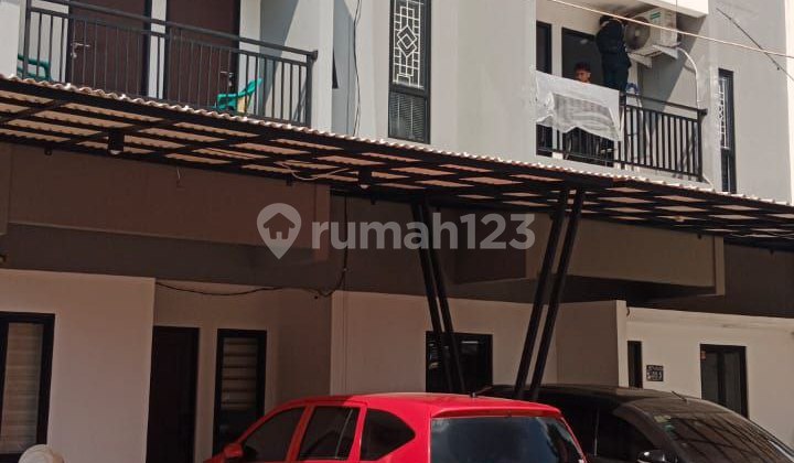 Rumah Baru Scandanavian 2lt Di Cibubur,jakarta Timur Bbs Banjir Rumah Baru Scandanavian 2lt Di Cibubur,jakarta Timur Bbs Banjir