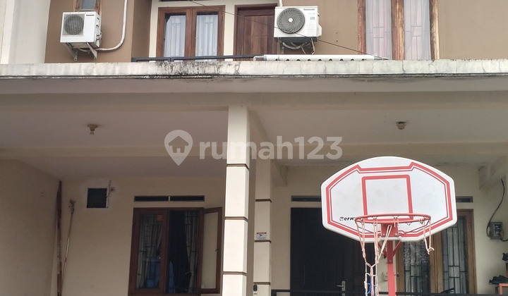 For Rent 2-story House in a Cluster in Jatimakmur, Flood-Free For Rent 2-story House in a Cluster in Jatimakmur, Flood-Free