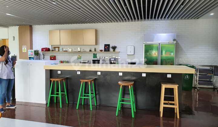 Disewakan office space Ciputra World 2 uk 3200 m2 Furnished at kuningan Jaksel

