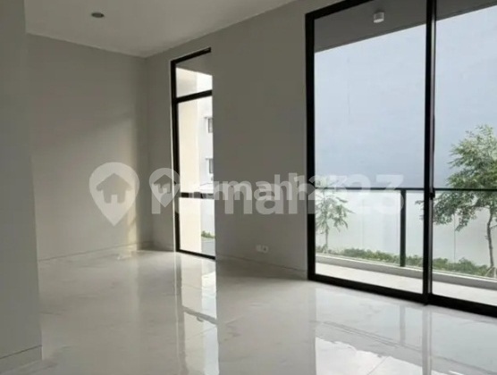 For Rent Yellow House Village Pik 2 2 Floors Size 8X20 m² in Tangerang 2