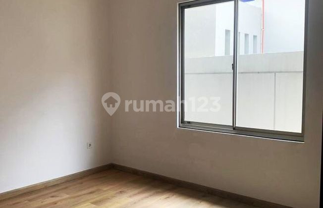 Dijual Rumah Golf Island PIK Uk 8x15 m² at Jakarta Utara 2