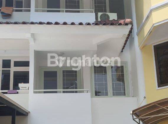 TOWNHOUSE PANTAI MUTIARA 1