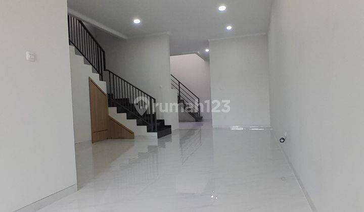 Jual Rumah Modern Minimalis 2 Lantai  Mekar Wangi (lokasi Tengah) 2