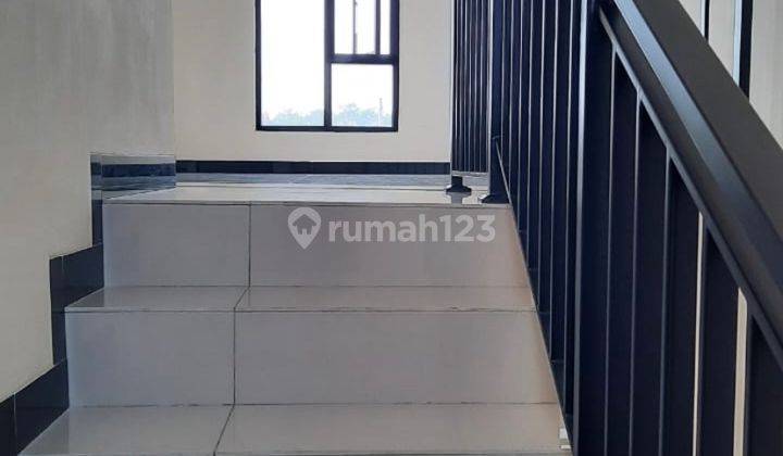 Rumah Siap Huni  2 Lantai TKI V  2