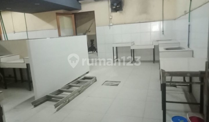 SHOPHOUSE ON JL. GUBENUR SURYO near Tunjungan, Embong Malang CENTRAL SURABAYA 2