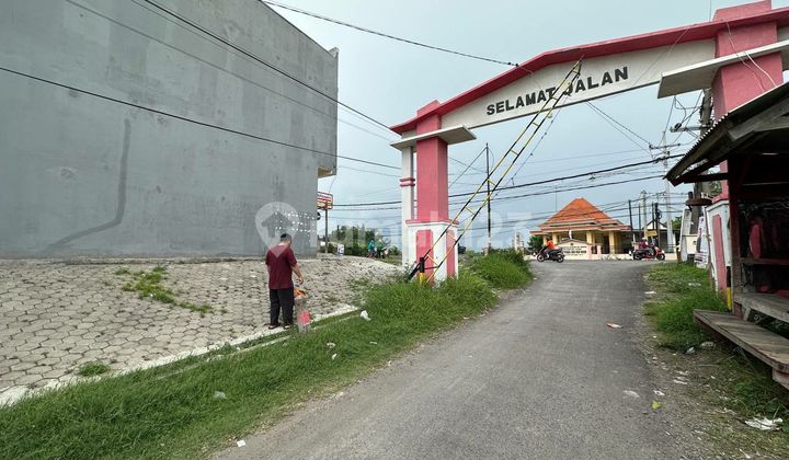 For Sale/Rent: Cerme Gresik Shop House near Toll Road