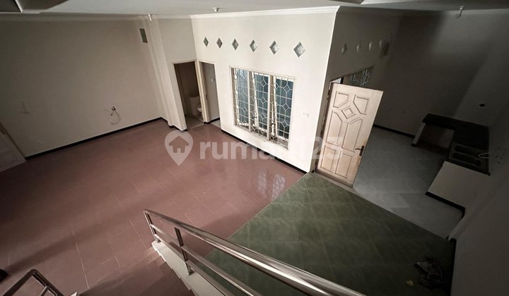 Darmo Permai South House near Mayjend Sungkono, HR Muhammad, Pakuwon