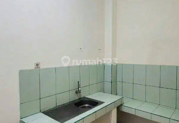 Rumah Tengah Kota Gubeng Kertajaya 2