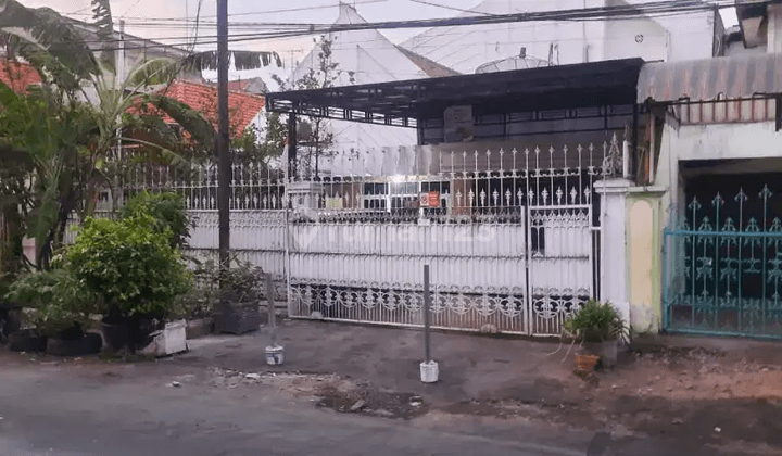 Rumah Pucang Adi Dekat Gubeng, Jl. Sulawesi, Kapasan, Manyar, Kertajaya 2