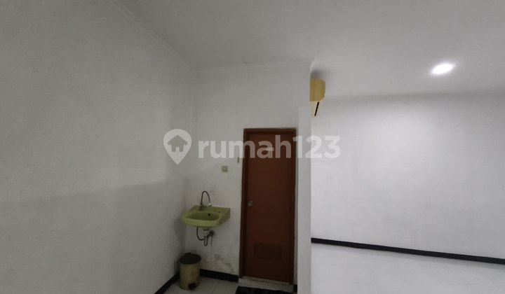 For Sale / Rent: Mayjend Sungkono Shophouse in West Surabaya near HR Muhammad, Pakuwon, Darmo 2