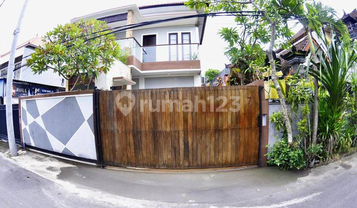 Villa di Bali Super Strategis Banget Villa di Bali Super Strategis Banget