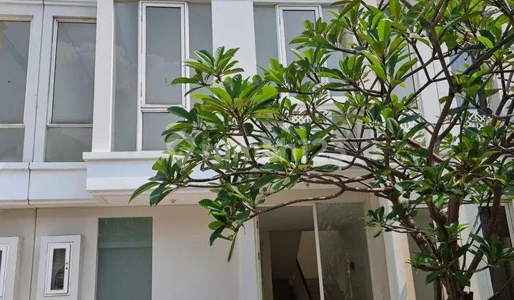 Rumah Grand Pakuwon Dekat Benowo, Lontar Rumah Grand Pakuwon Dekat Benowo, Lontar