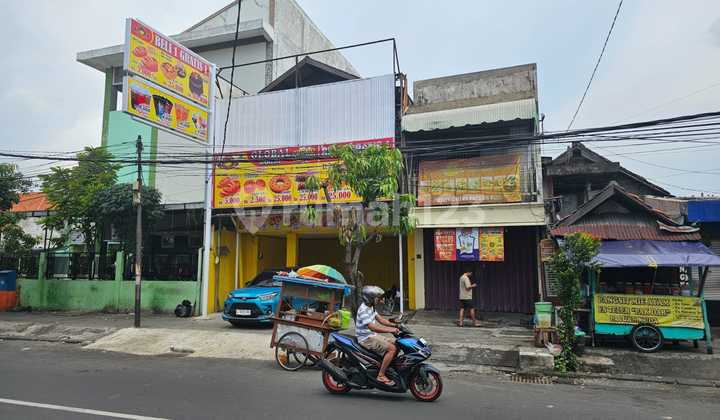Horse Racing Shop House Near Arjuno, Dukuh Kupang, Tidar 1