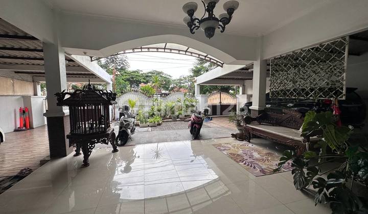 Rumah Manyar Tirtomoyo Tompotika Dekat Dharmahusada Kertajaya, 