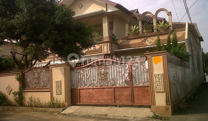 Strategic House in Veteran Bintaro Strategic House in Veteran Bintaro