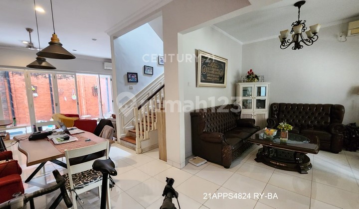 Dijual Rumah Bagus Hook di Emerald Bintaro Jaya Sektor 9