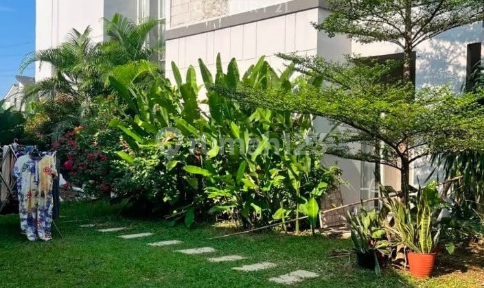 Dijual Rumah Asri Hunian Nyaman Keluarga di Bintaro Sektor 7
