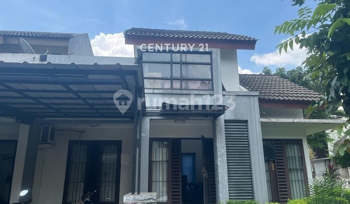 For Sale Strategic House Attractive Price in Bintaro Jaya