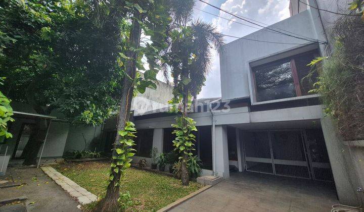 Rumah di Jalan Kertanegara, Kebayoran Baru Jakarta Selatan 1