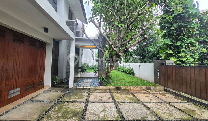 2-story house in Kebayoran Baru, South Jakarta