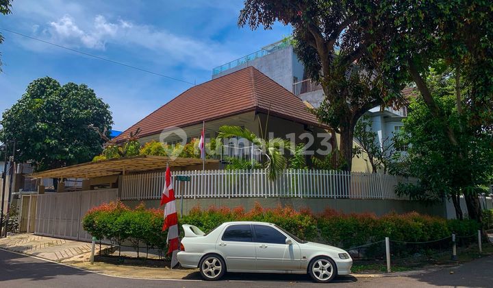 Rumah Bagus Kebayoran Baru Jakarta Selatan