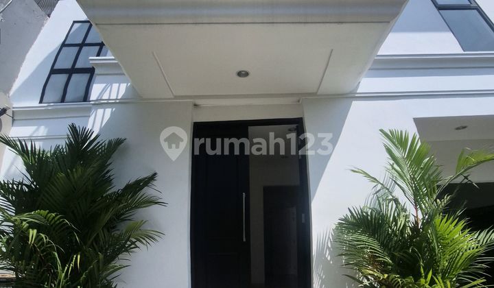 House in Kebayoran Baru, Senopati Gunawarman House in Kebayoran Baru, Senopati Gunawarman