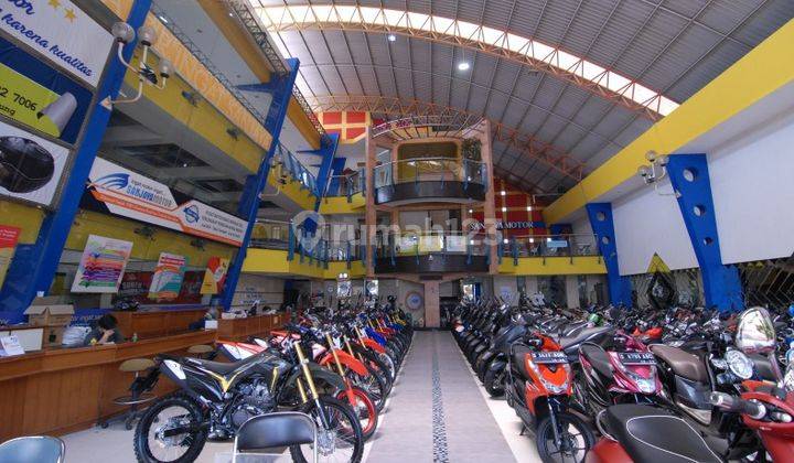 Gedung Showroom di Jl. Ibu Inggit Garnasih, Ciateul, Kec. Regol, Kota Bandung, Jawa Barat, Ciateul 568.0 m² Semi Furnished SHM 1