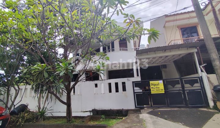 Rumah di Villa Melati Mas Serpong Utara Depan Taman Luas Nyaman 2