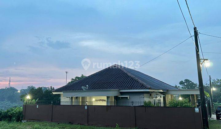 Murah Rumah asri terawat siap huni bagai villa yang homey  kwalitas bangunan bagus siap huni di Cinangka  lingkungan teduh, asri, tenang dekat lapangan golf, hot property 2