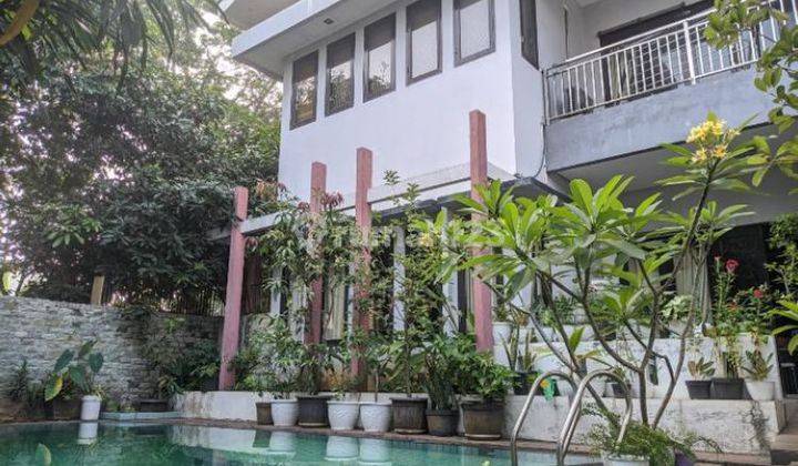 Rumah Dengan Private Pool Mewah Rindang Shm Di Castilla Bsd City  2