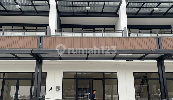 For Rent: Hampton Shop House, Good Road Frontage, Strategic Location D, Gading Serpong For Rent: Hampton Shop House, Good Road Frontage, Strategic Location D, Gading Serpong