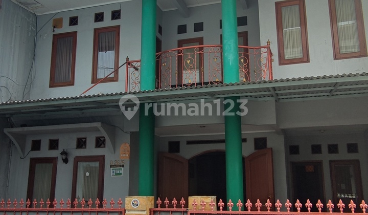 Rumah Luas Fully Furnished di Benda Barat 10, Pamulang, Tangerang Rumah Luas Fully Furnished di Benda Barat 10, Pamulang, Tangerang