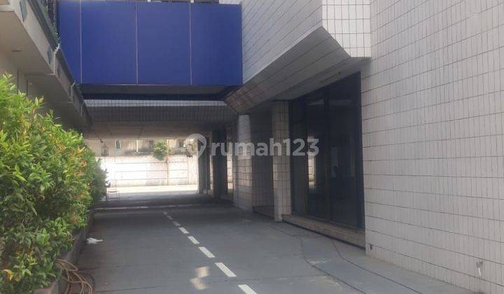 GEDUNG PERKANTORAN DI JALAN RAYA GUNUNG SAHARI COCOK UNTUK BANK DAN INSTITUSI 2