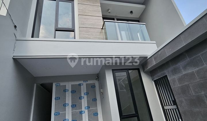 MINIMALIS BRAND NEW HADAP BARAT DI DANAU AGUNG