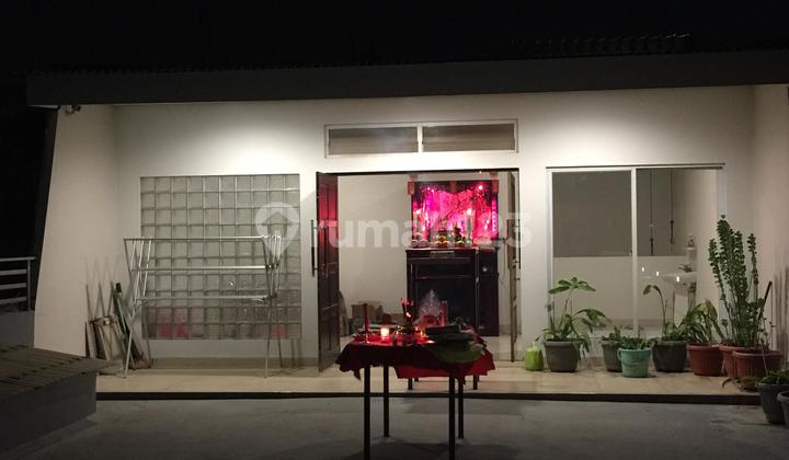 Rumah di Cluster P I K Hadap Selatan,Ada Lift 2