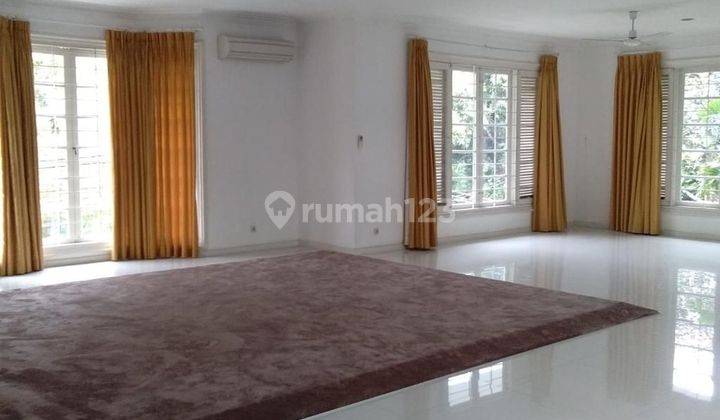 House For Rent At Hang Lekir, Senayan With Swimming Pool  2