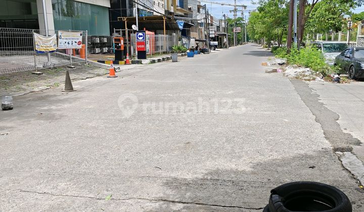 Pluit Lot Strategic Location Suitable for Commercial Use