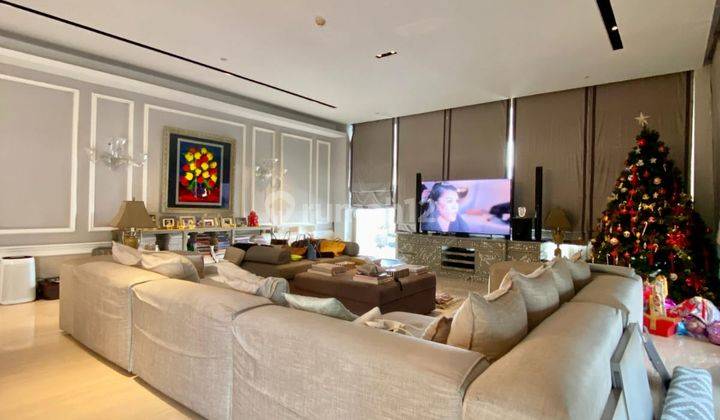 ruang keluarga the residence dharmawangsa 3 bedroom