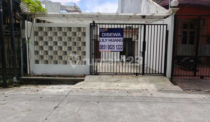 Rumah Kelapa Gading, Jalan Depan Besar