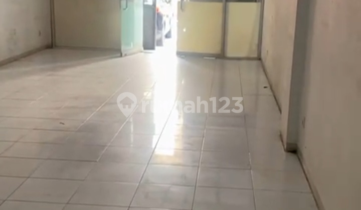 Ready-to-Use Shop House in Pangjay Dalam Complex 2