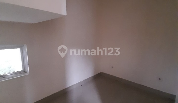 Rumah 2lt 6x17 102m 4KT Cluster La seine JGC Jakarta Garden City 2