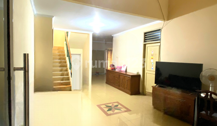 Rumah Metland Menteng 2Lt Luas 200M Type 4Kt Cakung Jakarta Timur