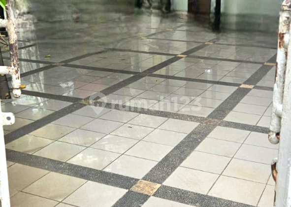 2-story house 10x40 400m type 5 bedrooms, living, dining Persada Sayang Complex Cengkareng 2