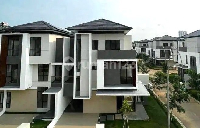 Rumah 3lt 14x14 196m type 4KT Cluster Maninjau Asya JGC Cakung 1
