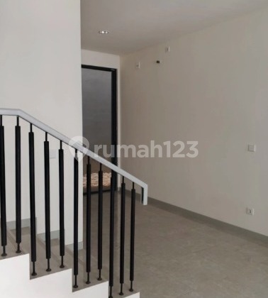 Rumah 3Lt 7X15 105M Cluster Kelimutu Asya Jgc Jakarta Garden City 2