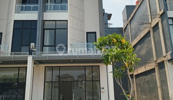 Ruko New East 3-story 5x12 60m JGC Jakarta Garden City Ruko New East 3-story 5x12 60m JGC Jakarta Garden City