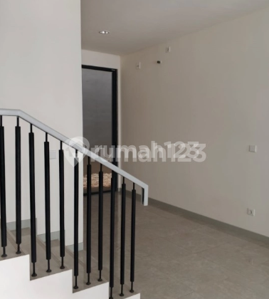 3-story house 7x15 105m 3BR Cluster Kelimutu JGC Jakarta Garden City